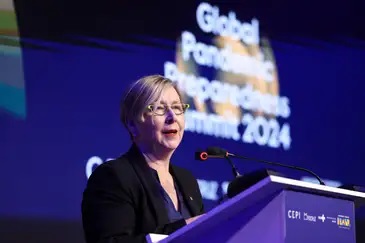 A presidente da Coalizão para Inovações em Preparação para Epidemias (Cepi), Jane Halton, participa da Cúpula Global de Preparação para Pandemias 2024 - Tomaz Silva/Agência Brasil