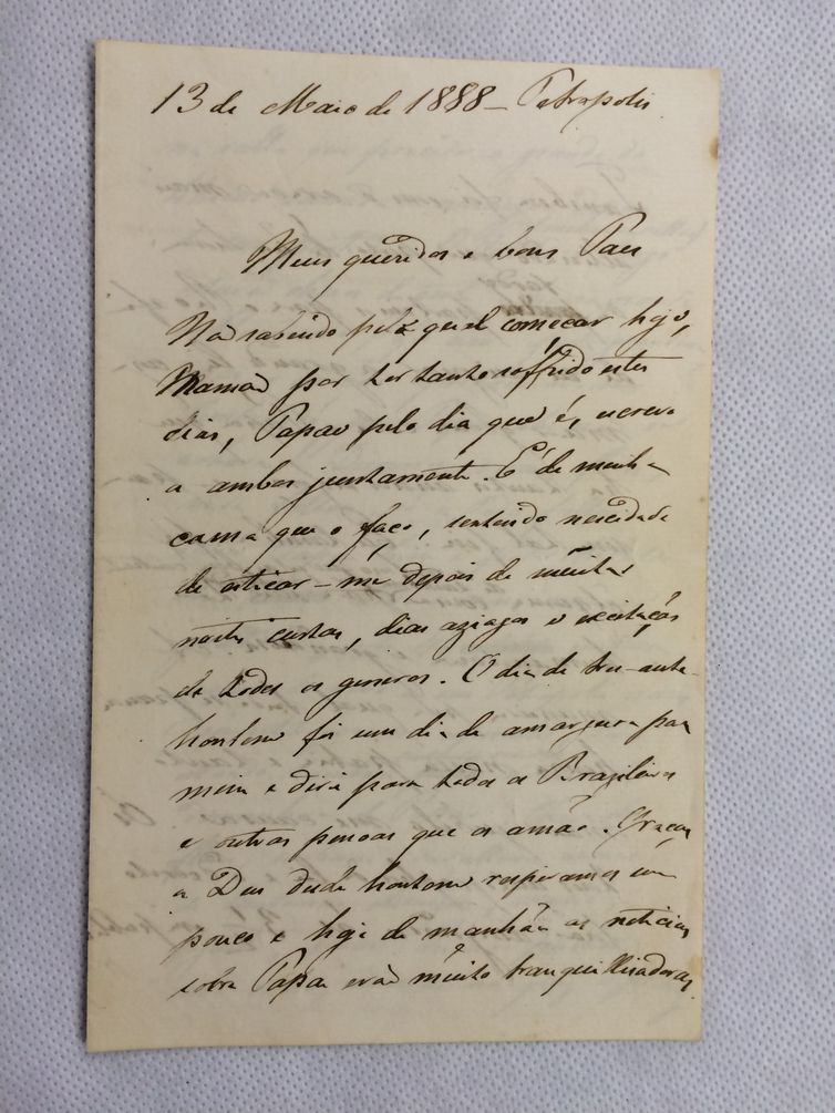 Carta da Princesa Isabel ao pai, o imperador Dom Pedro II, datada de 13 de maio de 1888 - data da assinatura da Lei Áurea - Foto: Arquivo Grão Pará