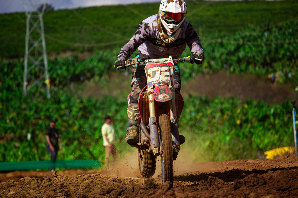 Baixo Guandu recebe a 5.ª etapa do Campeonato Capixaba de Motocross e  Supercross – PMBG